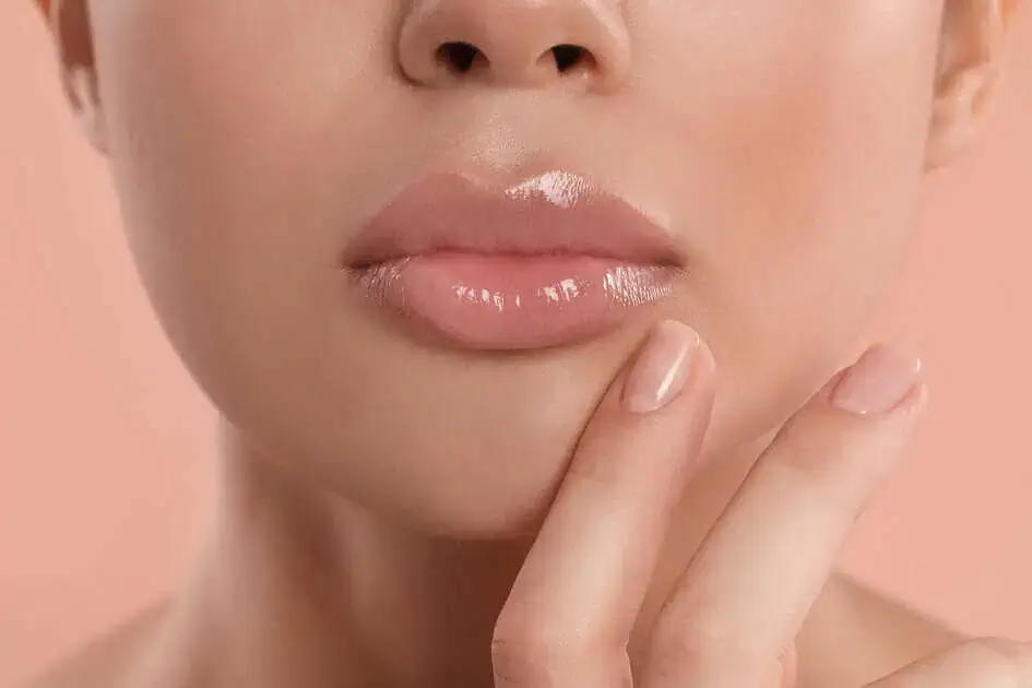 How Does Laser Lip Rejuvenation Enhance Lip Volume and Shape?